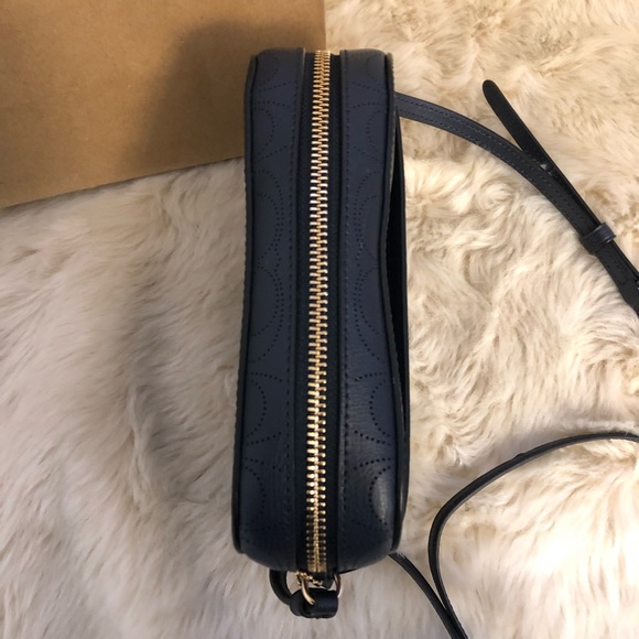 Coach sling in Navy Blue - Picture 4 of 7